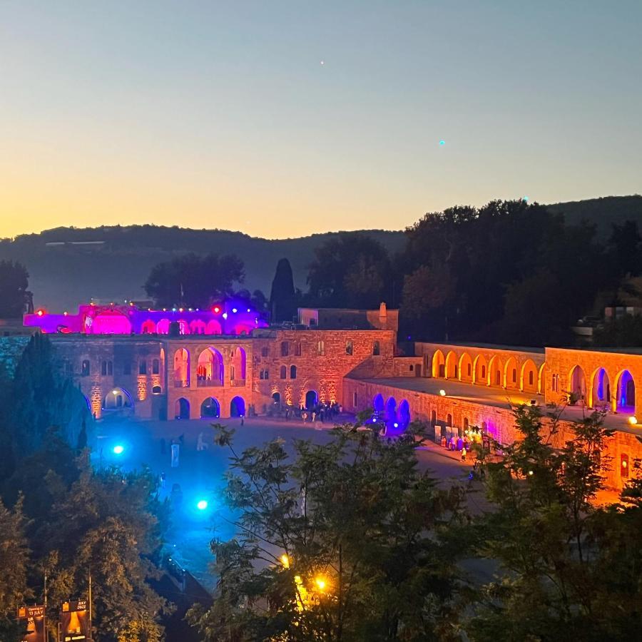 Hotel Beit Lebbos Beit ed-Din Exterior foto